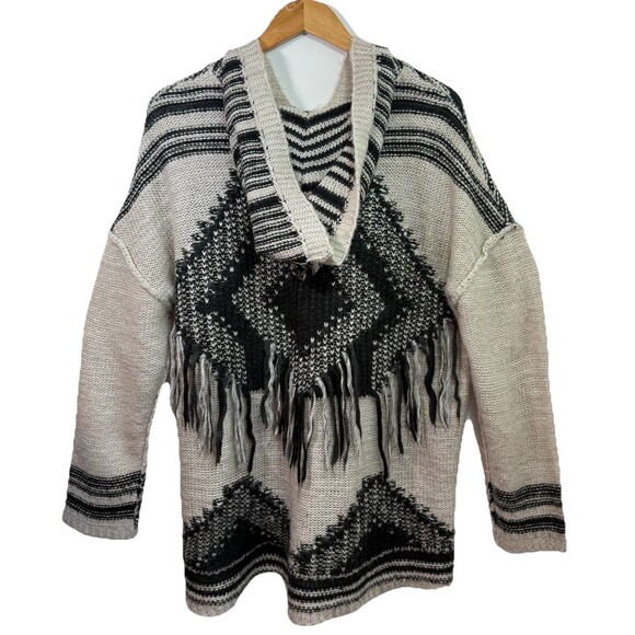 AQUA Chunky Knit Hoodie Sweater L Exposed Seams Casual Ivory Blacks Fringe $88 - Picture 2 of 8